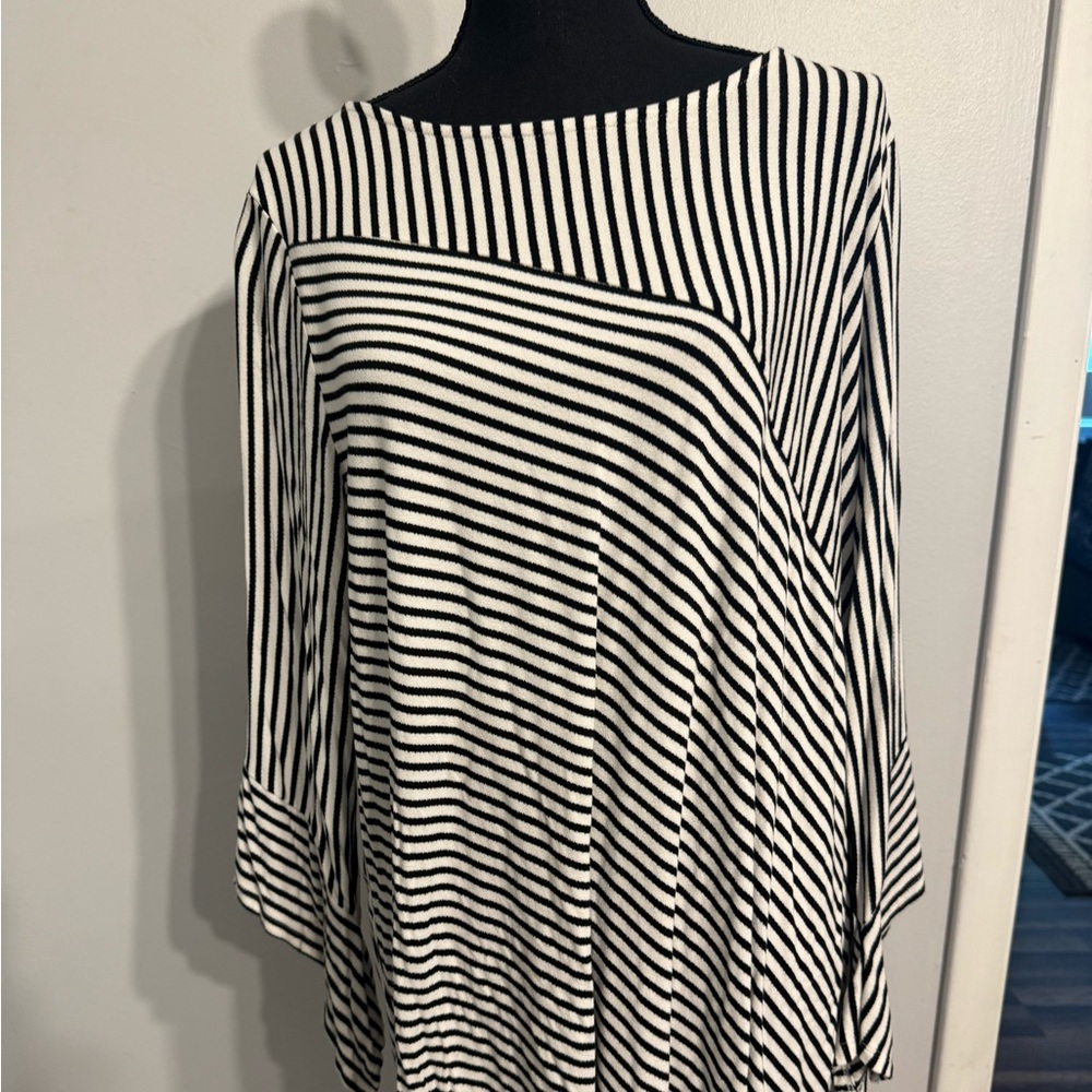 Angel wing sleeves size 1x